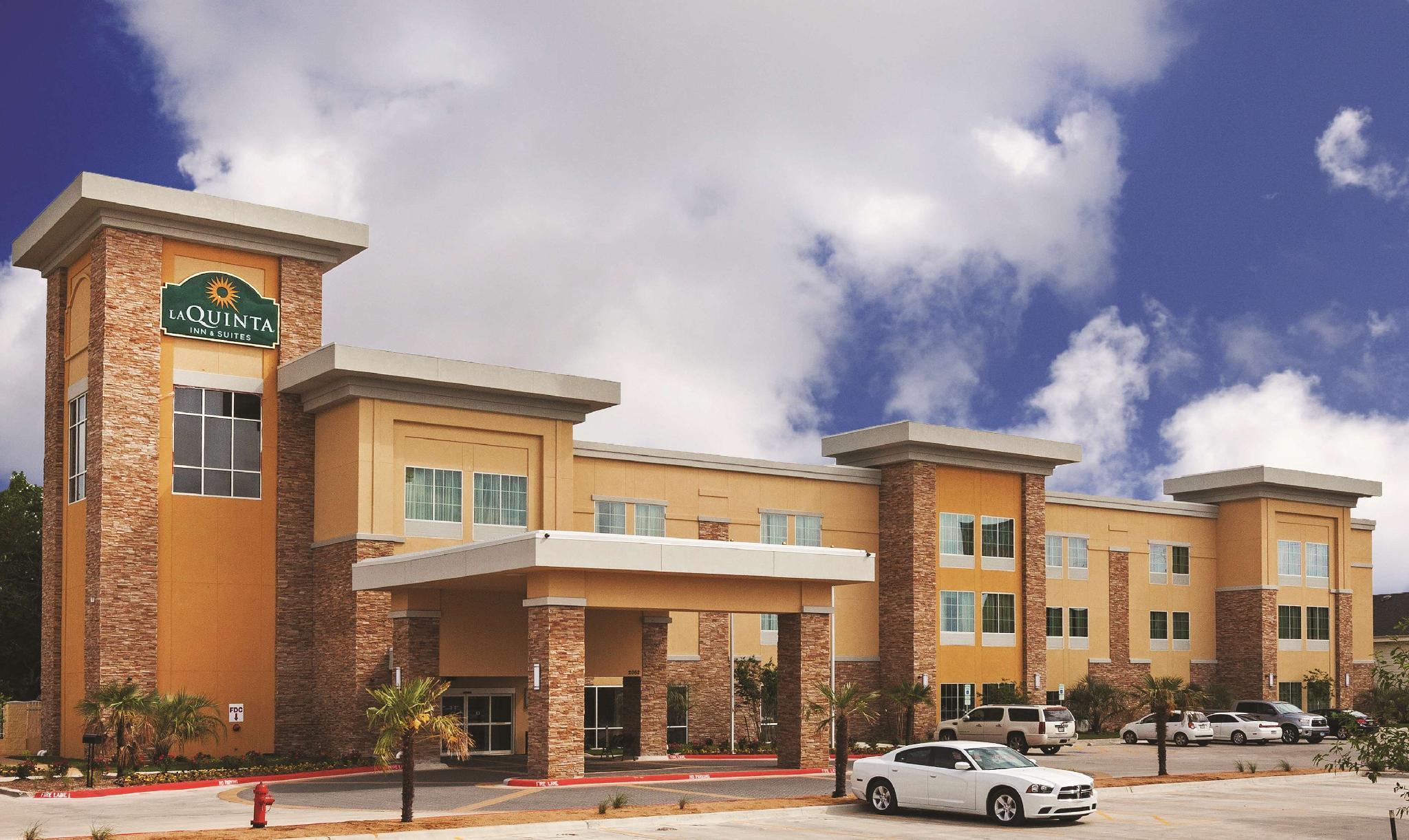 La Quinta By Wyndham Beeville Buitenkant foto